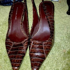 dark brown bandolino heels